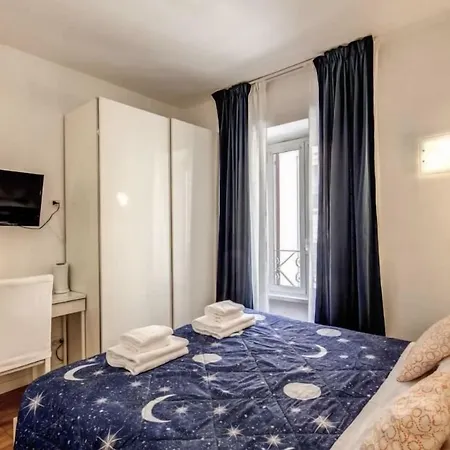Residenza Giulia Al Colosseo 3*