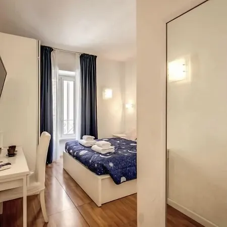 Residenza Giulia Al Colosseo 3*