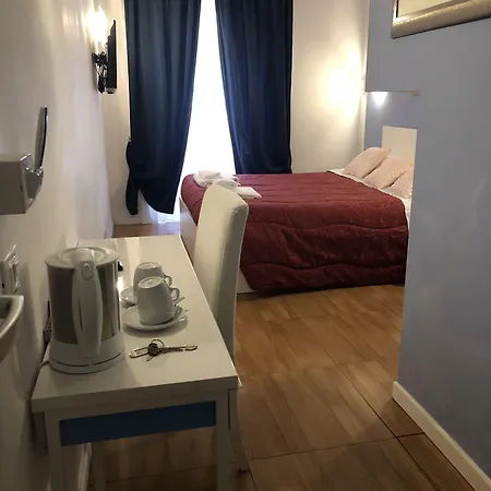Residenza Giulia Al Colosseo Řím